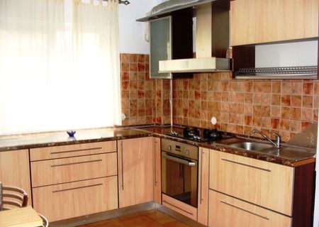 Proprietar inchiriez ap.2 cam.decom.Tineretului