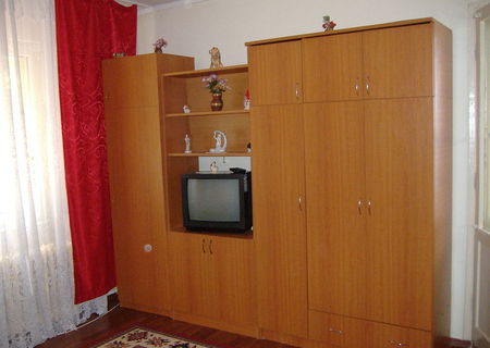 Proprietar inchiriez garsoniera zona Morarilor