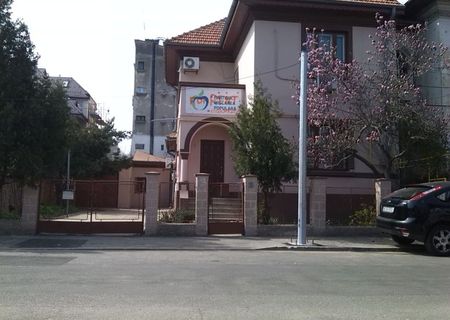 Proprietar inchiriez vila la poarta Palatului Cotroceni Proprietar inchiriez vila la poarta Palatului Cotroceni