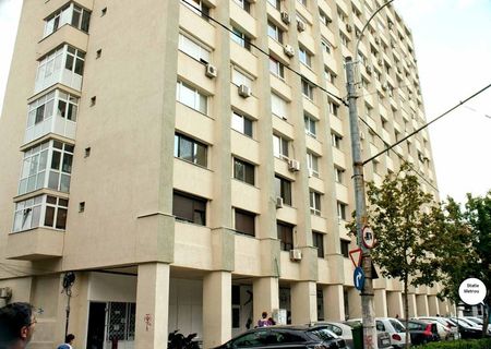 Proprietar,vand apartament 3 camere Calea Grivitei