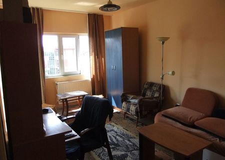 Proprietar, vand apartament cu 3 camere, Cetatii Proprietar, vand apartament cu 3 camere, Cetatii