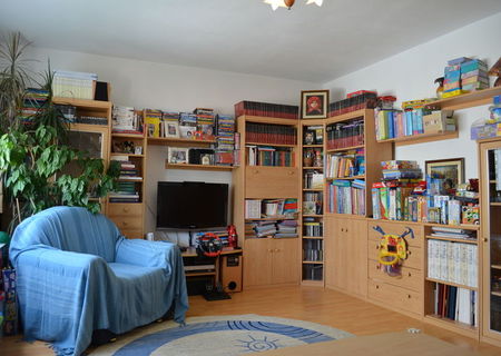 Proprietar vand apartament cu 3 camere in Bucuresti