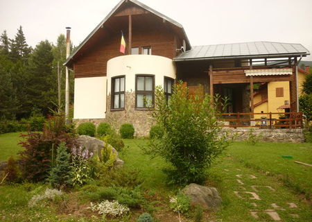 Proprietar - vand casa de vacanta P+1 in zona Crivaia sau schimb cu o casa in apropiere de Timisoara (max 20 km)