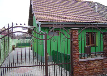 Proprietar, vand Casa Zona Piata Cluj Proprietar, vand Casa Zona Piata Cluj