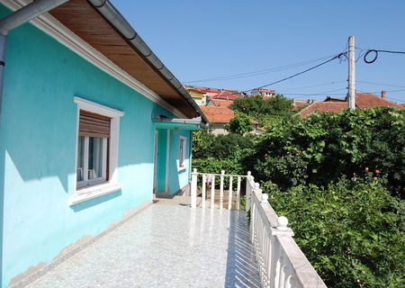 Proprietar vand urgent vila in Orsova.