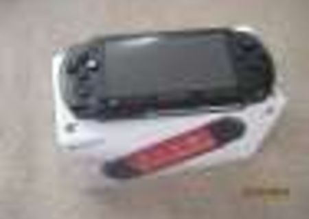 PSP SONY E1004 nou, in cutia originala