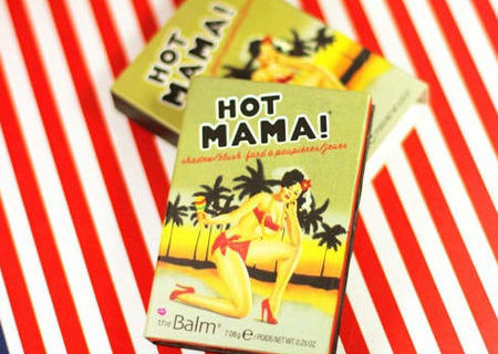 Pudra de obraz profesionala / Blush Hot Mama by The BALM Pudra de obraz profesionala / Blush Hot Mama by The BALM