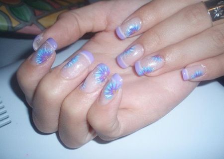 Pun unghii in Acryl si gel ieftin si rezistent Pun unghii in Acryl si gel ieftin si rezistent