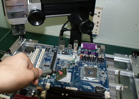 Reparatii calculatoare si laptopuri Reparatii calculatoare si laptopuri