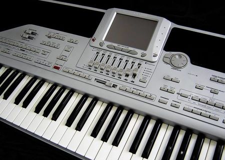 Ritmuri si tonuri romanesti KORG Pa1x