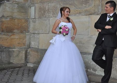 rochie de mireasa