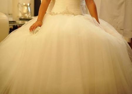 Rochie de mireasa printesa Rochie de mireasa printesa