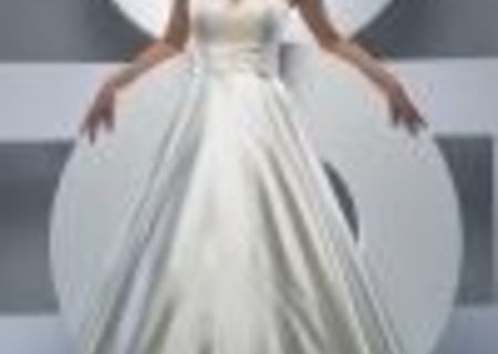 Rochie de mireasa superba