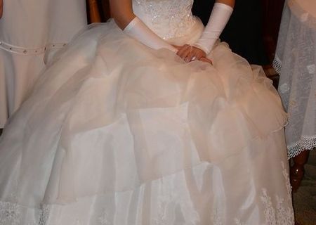 Rochie mireasa Rochie mireasa