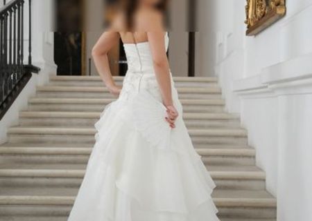 Rochie mireasa deosebita!! Rochie mireasa deosebita!!