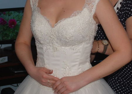 rochie mireasa White Lady dantela yvoire mar 38-40