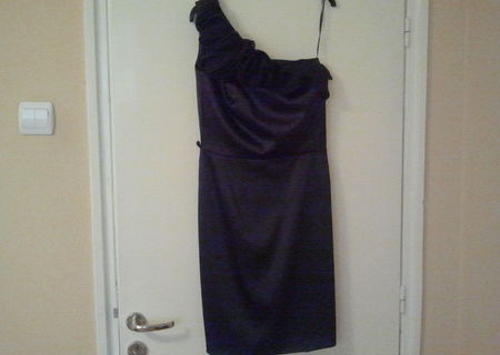 Rochie neagra ocazie, satin, noua, mas.42-44 Rochie neagra ocazie, satin, noua, mas.42-44