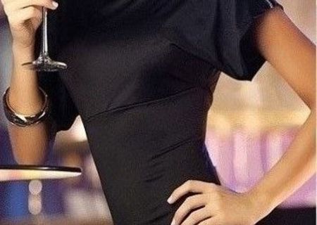 Rochie neagra simpla Rochie neagra simpla