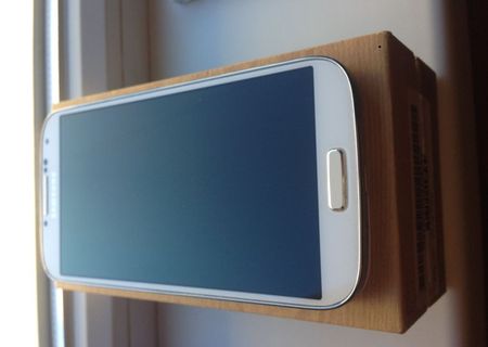 samsung galaxy s4 alb nou la cutie samsung galaxy s4 alb nou la cutie