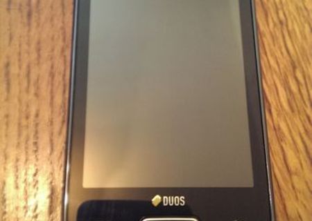 Samsung Galaxy Young Duos GT-S6102 Samsung Galaxy Young Duos GT-S6102
