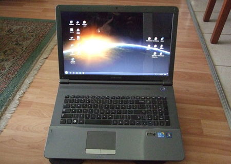 Samsung RC710, i5, 8GB RAM, HD 17.3inch, SSD 240GB, GEFORCE, Windows 7