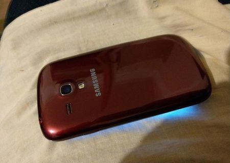 Samsung s3 mini red