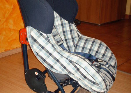 Scaun auto Chicco Artsana Universal Scaun auto Chicco Artsana Universal