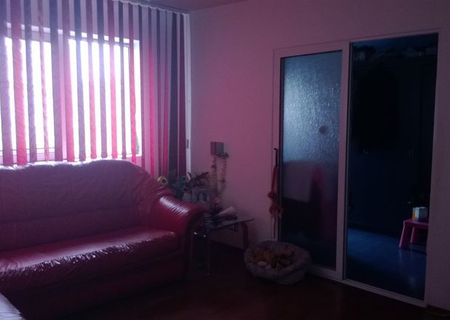 SCHIMB APARTAMENT CU 2 CAMERE CU APARTAMENT CU 3 CAMERE