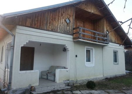Schimb casa 3 cam Prahova cu garsoniera București