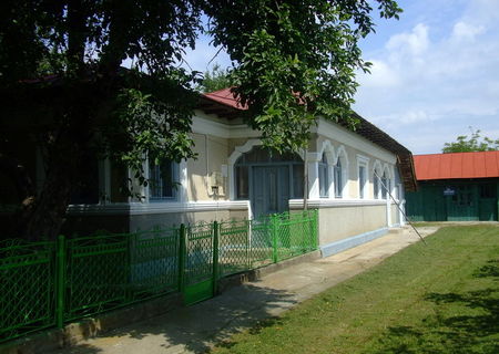 schimb casa 30 Km de Bucuresti cu garsoniera