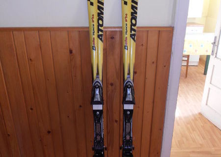 Schiuri Atomic lungime 1,80+ clapari Nordica marime 42, 43
