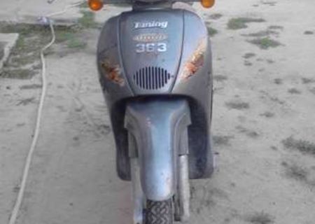 scuter aprilia