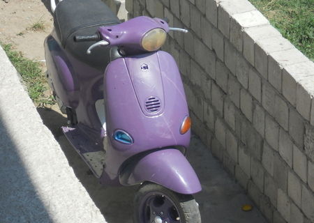 scuter retro piaggio liberti