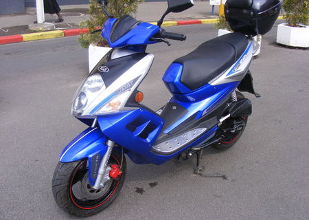 Scuter TGB 2012