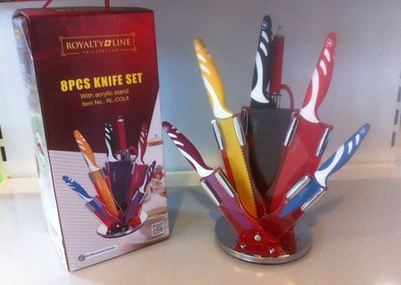 Set cutite colorate cu suport Set cutite colorate cu suport