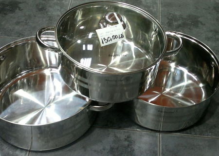 Set de 3 cratite cu capace de sticla Set de 3 cratite cu capace de sticla