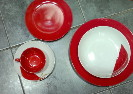 set menaj rosu rotund