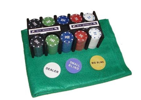 Set poker 200.300.500 jetoane (model nou) . trusa poker Set poker 200.300.500 jetoane (model nou) . trusa poker