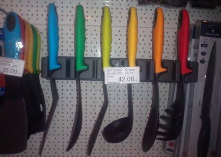 Set ustensile nylon pentru bucatarie Set ustensile nylon pentru bucatarie