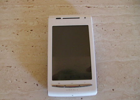 Sony-Ericsson xperia x8