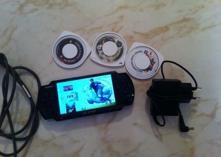 SONY PSP 3004+Modat+WiFi+2Carduri de 8GB si 2GB+8Jocuri+Cablu de date