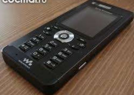 sonyericsson w880, original, pret 80 ron