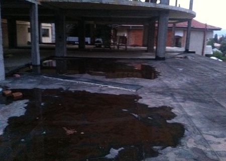 Spatiu la rosu de vanzare in Rm. Valcea Spatiu la rosu de vanzare in Rm. Valcea