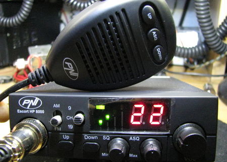 STATIE RADIO CB PNI HP 8000 STATIE RADIO CB PNI HP 8000