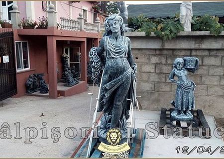 Statueta domnita cu flori din beton model S50. Statueta domnita cu flori din beton model S50.