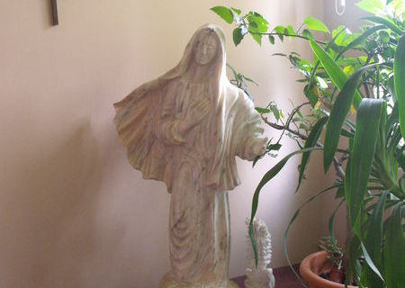 Statuie Marmura roz Fecioara Maria