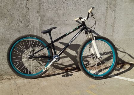 Super Ocazie bicicleta Eastern ThunderBird putin folosita