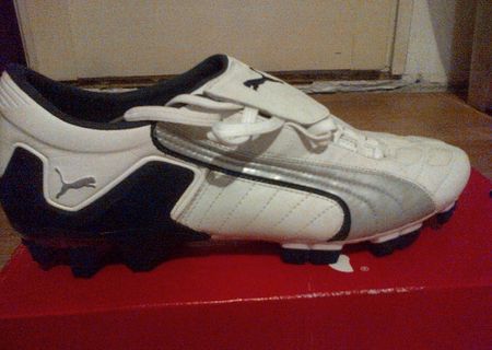SUPER OCAZIE ghete fotbal PUMA pentru barbati V1.08 TRICKS I FG (10162-01),marimea 44 SUPER OCAZIE ghete fotbal PUMA pentru barbati V1.08 TRICKS I FG (10162-01),marimea 44