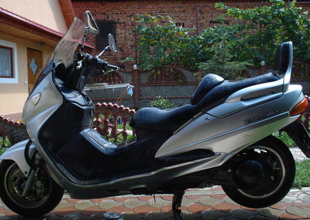 Suzuki Burgman 250