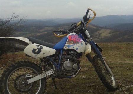 Suzuki DR 350